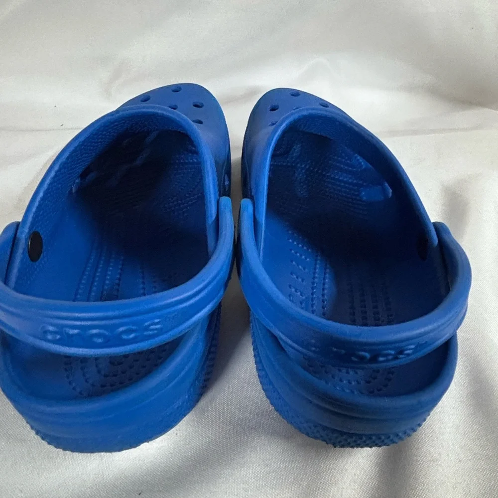 CROCS Men's Classic‎ Blue Sandals